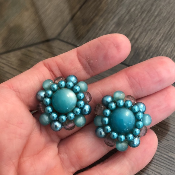 Vintage Teal / Turquoise Moonglow Clip Earrings - Picture 7 of 10
